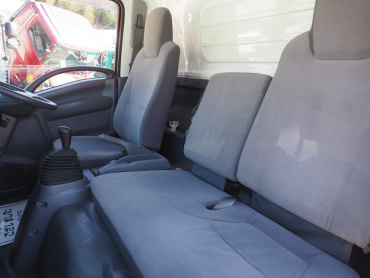 いすゞ エルフ バン車 小型 TKG-NPR85AN 年式 H24 [写真30]