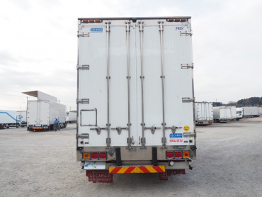 いすゞ ギガ ウイング車 大型 QKG-CYJ77A 年式 H26 [写真07]