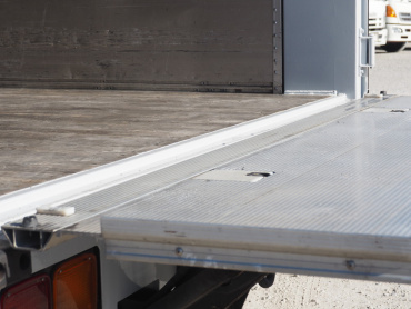 いすゞ ギガ ウイング車 大型 LKG-CYJ77A 年式 H24 [写真30]