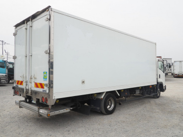 いすゞ フォワード 冷凍バン 中型 TKG-FRR90T2 年式 H26 [写真05]