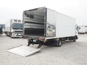 いすゞ フォワード 冷凍バン 中型 TKG-FRR90T2 年式 H26 [写真22]