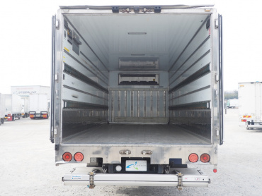 いすゞ フォワード 冷凍バン 中型 TKG-FRR90T2 年式 H26 [写真16]