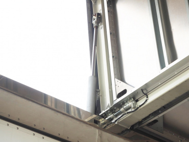 いすゞ ギガ ウイング車 大型 QKG-CYJ77A 年式 H26 [写真16]