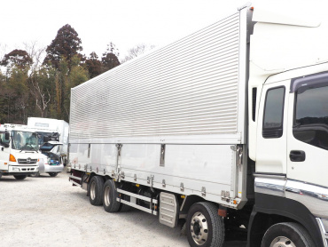 いすゞ ギガ ウイング車 大型 QKG-CYJ77A 年式 H26 [写真05]