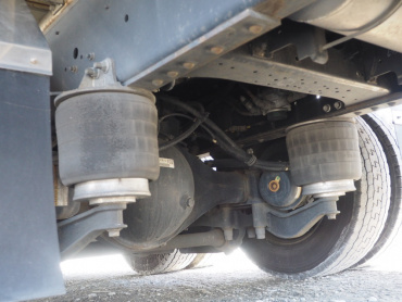 いすゞ ギガ ウイング車 大型 QKG-CYJ77B 年式 H28 [写真32]