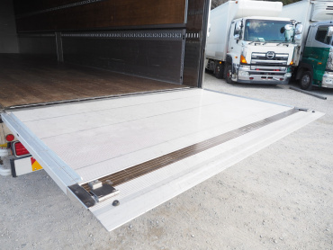 いすゞ ギガ ウイング車 大型 QKG-CYJ77A 年式 H26 [写真37]