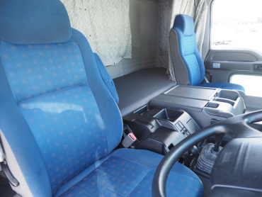 いすゞ ギガ ウイング車 大型 QKG-CYJ77A 年式 H26 [写真39]