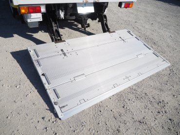 三菱ふそう キャンター バン車 - TKG-FEB50 年式 H27 [写真25]