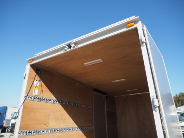 三菱ふそう キャンター バン車 - TKG-FEB50 年式 H27 [写真21]