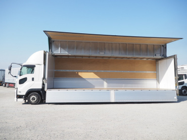 いすゞ ギガ ウイング車 大型 2PG-CYJ77C 年式 H30 [写真20]