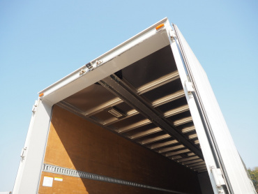 いすゞ ギガ ウイング車 大型 QKG-CYJ77A 年式 H27 [写真25]