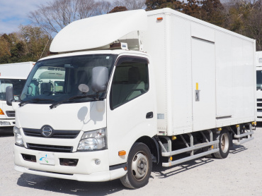 日野 デュトロ バン車 小型 TKG-XZU710M 年式 H26 [写真01]