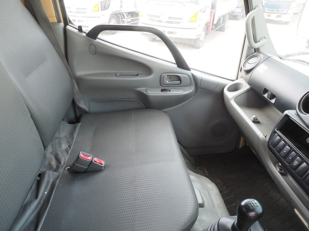 日野 デュトロ バン車 小型 SKG-XZU645M 年式 H24[写真36]