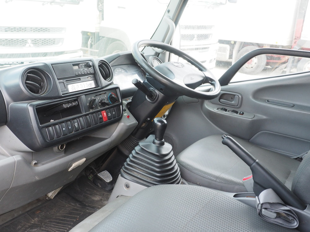 日野 デュトロ バン車 小型 SKG-XZU645M 年式 H24[写真32]