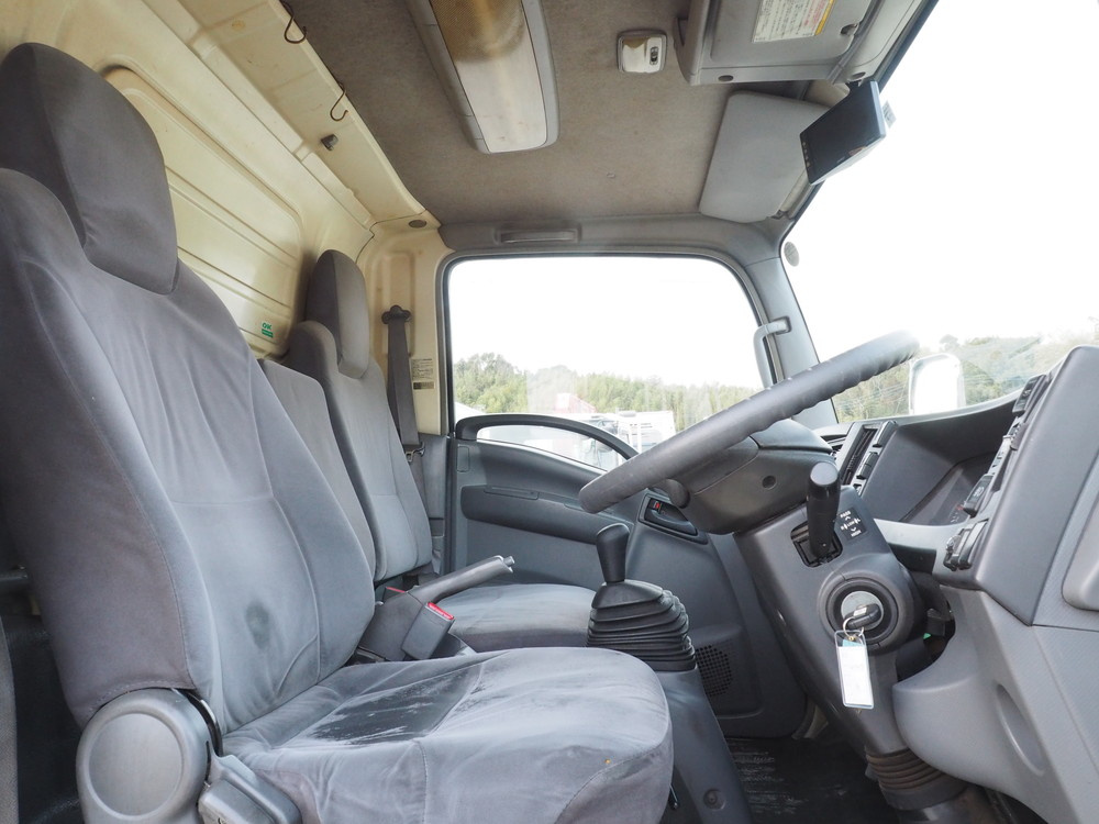 いすゞ エルフ バン車 小型 BKG-NMR85AN 年式 H21[写真33]