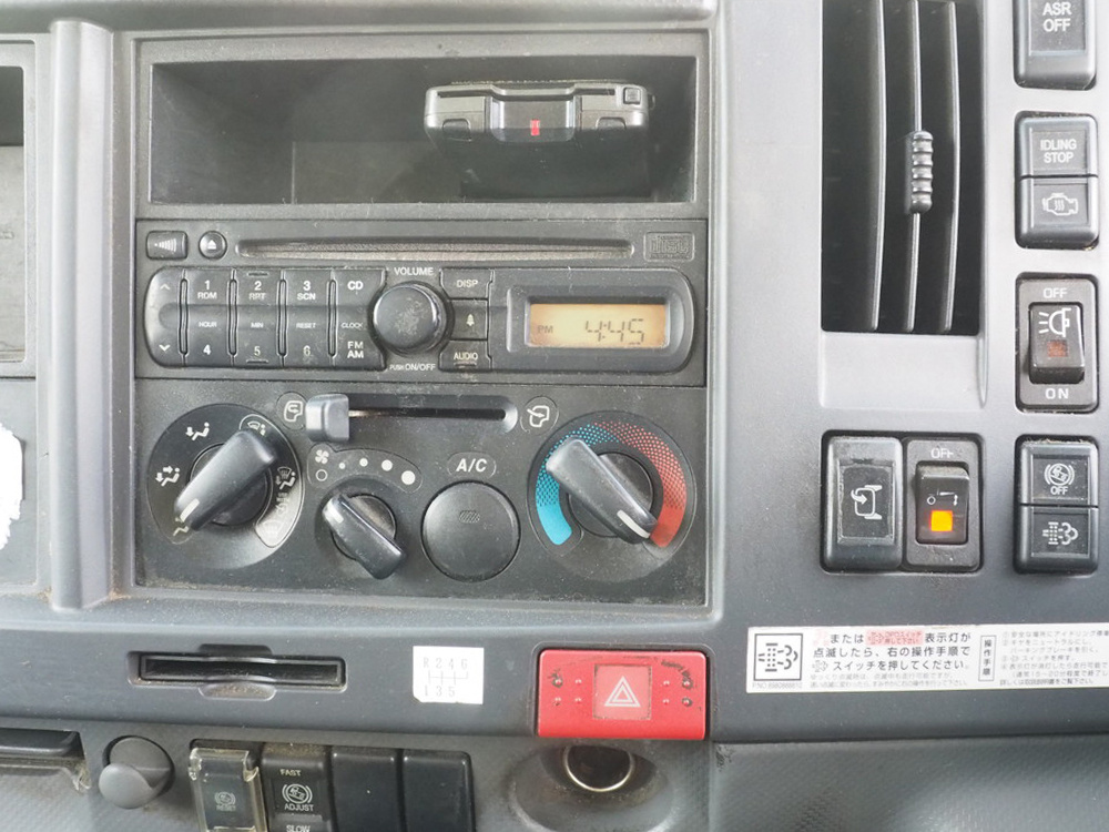 いすゞ エルフ バン車 小型 BKG-NMR85AN 年式 H21[写真35]