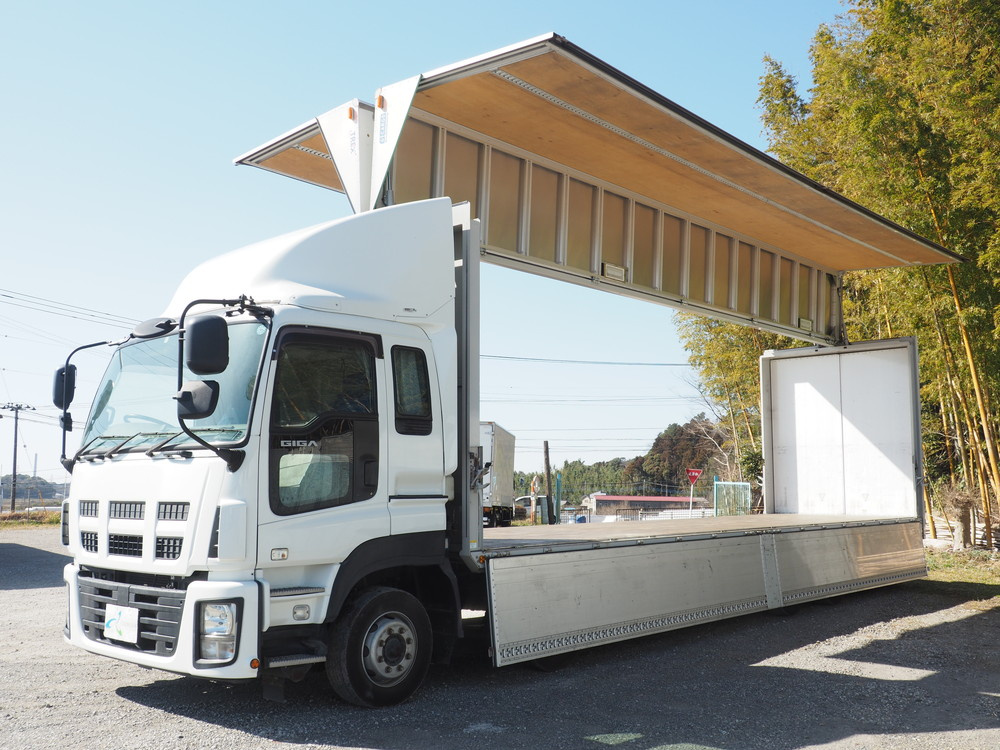 いすゞ ギガ ウイング車 大型 QKG-CYJ77A 年式 H27[写真08]