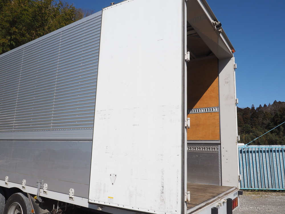 いすゞ ギガ ウイング車 大型 QKG-CYJ77A 年式 H27[写真29]