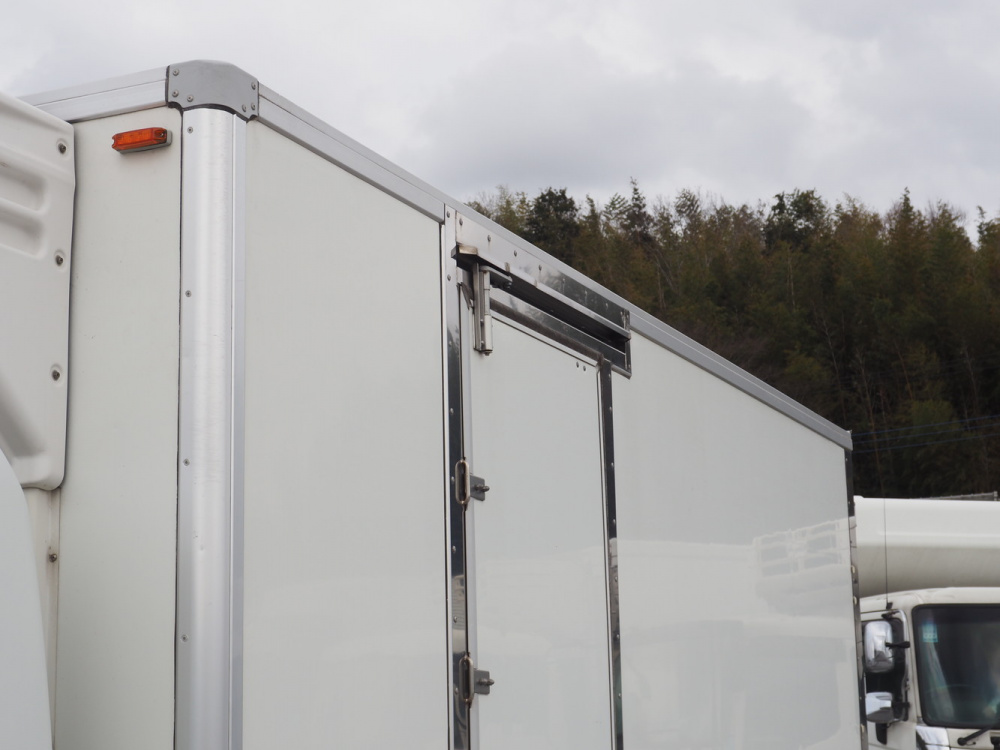 三菱ふそう キャンター 冷凍バン 小型 TKG-FEB50 年式 H26[写真11]