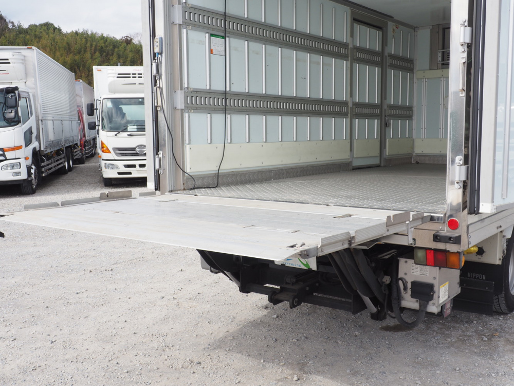 三菱ふそう キャンター 冷凍バン 小型 TKG-FEB50 年式 H26[写真30]