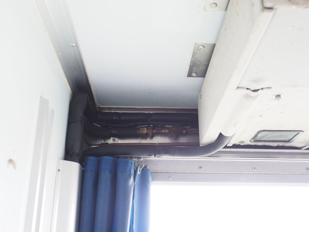 いすゞ エルフ 冷凍バン 小型 TKG-NPR85AN 年式 H25[写真30]