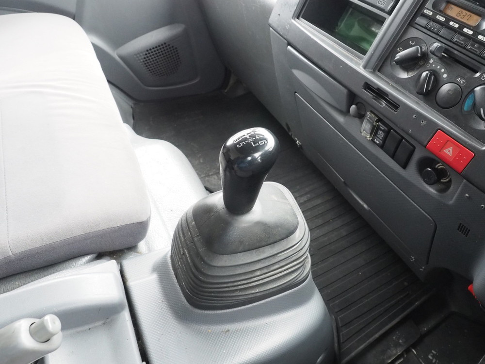 いすゞ エルフ 冷凍バン 小型 TKG-NPR85AN 年式 H25[写真39]