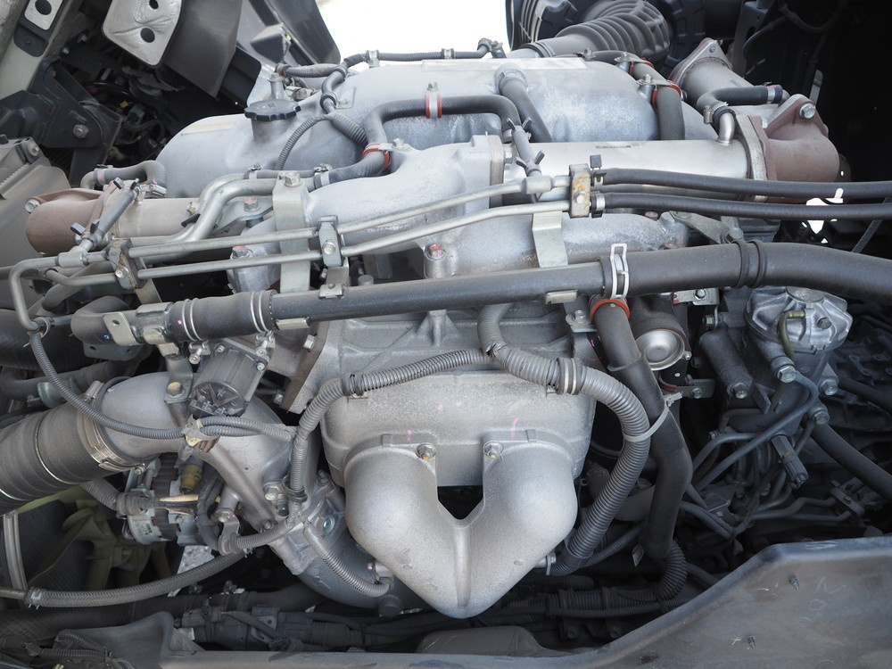 いすゞ ギガ ウイング車 大型 QKG-CYJ77A 年式 H27[写真56]