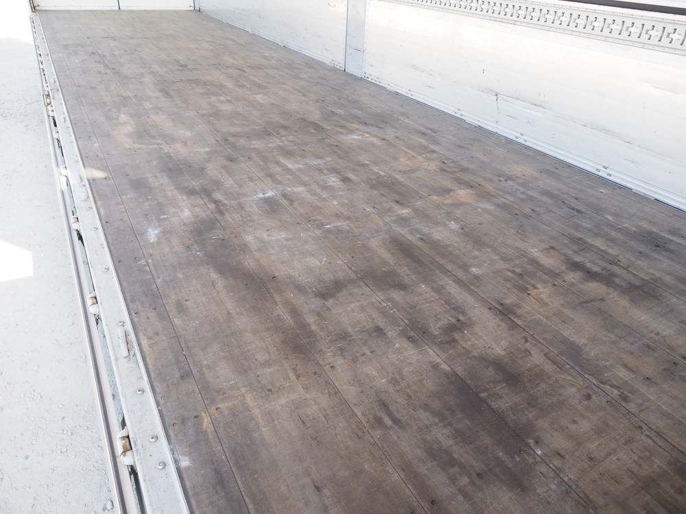 いすゞ ギガ ウイング車 大型 QKG-CYJ77A 年式 H27[写真26]