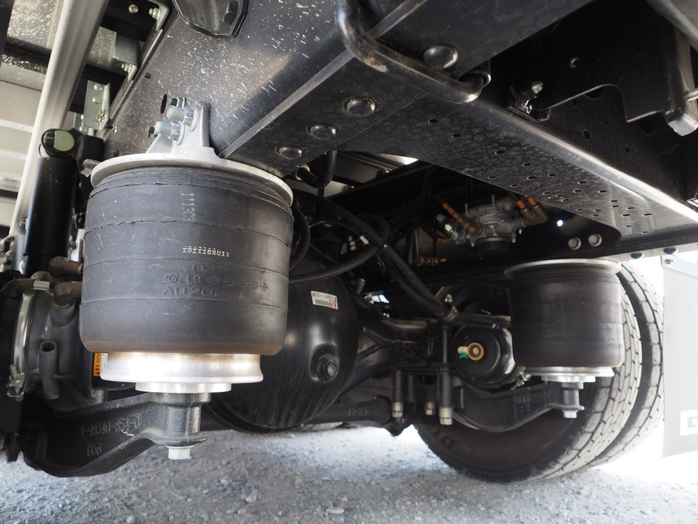 いすゞ ギガ ウイング車 大型 2PG-CYJ77C 年式 R2[写真49]