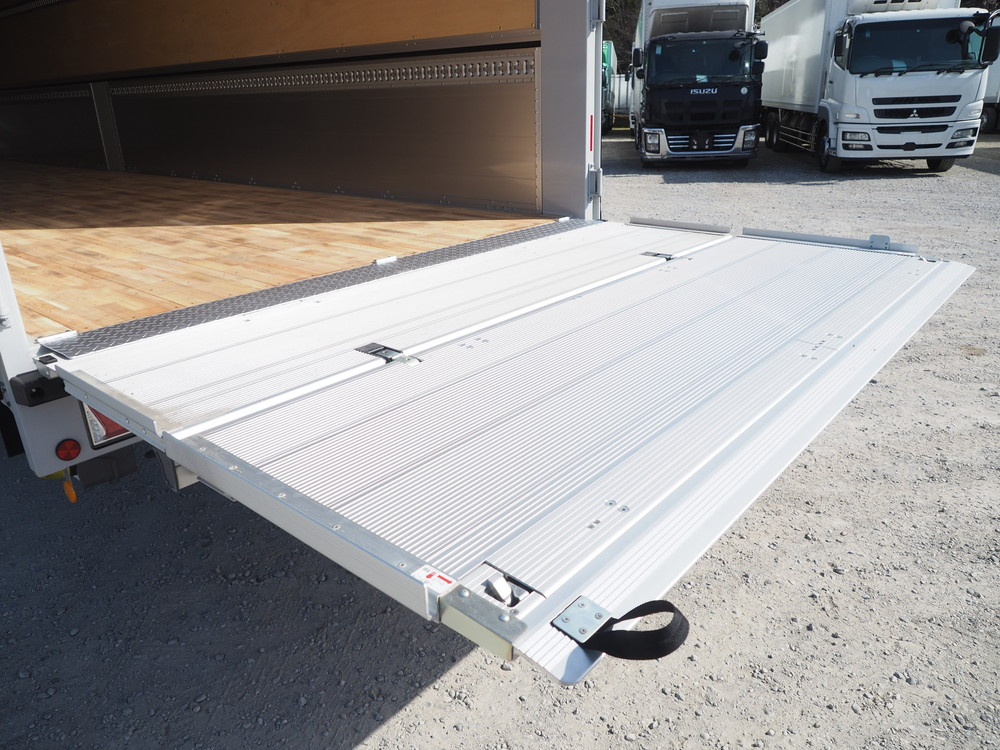 いすゞ ギガ ウイング車 大型 2PG-CYJ77C 年式 R2[写真31]