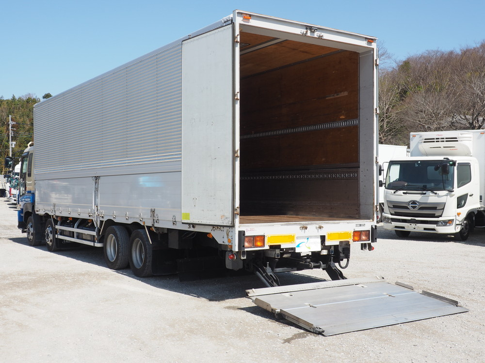 いすゞ ギガ ウイング車 大型 PDG-CYJ77W8A 年式 H21[写真31]