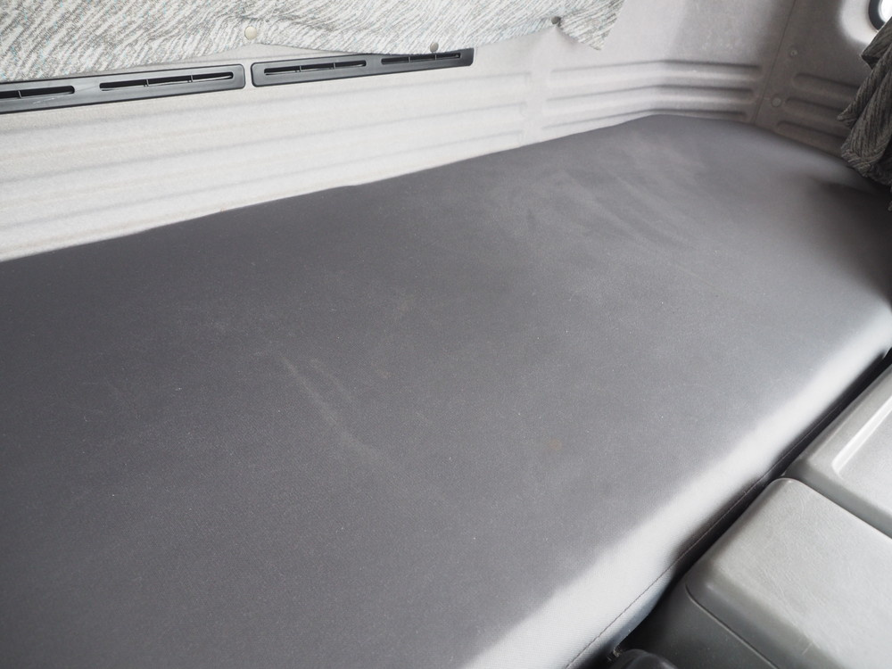 いすゞ ギガ ウイング車 大型 QKG-CYJ77A 年式 H27[写真39]