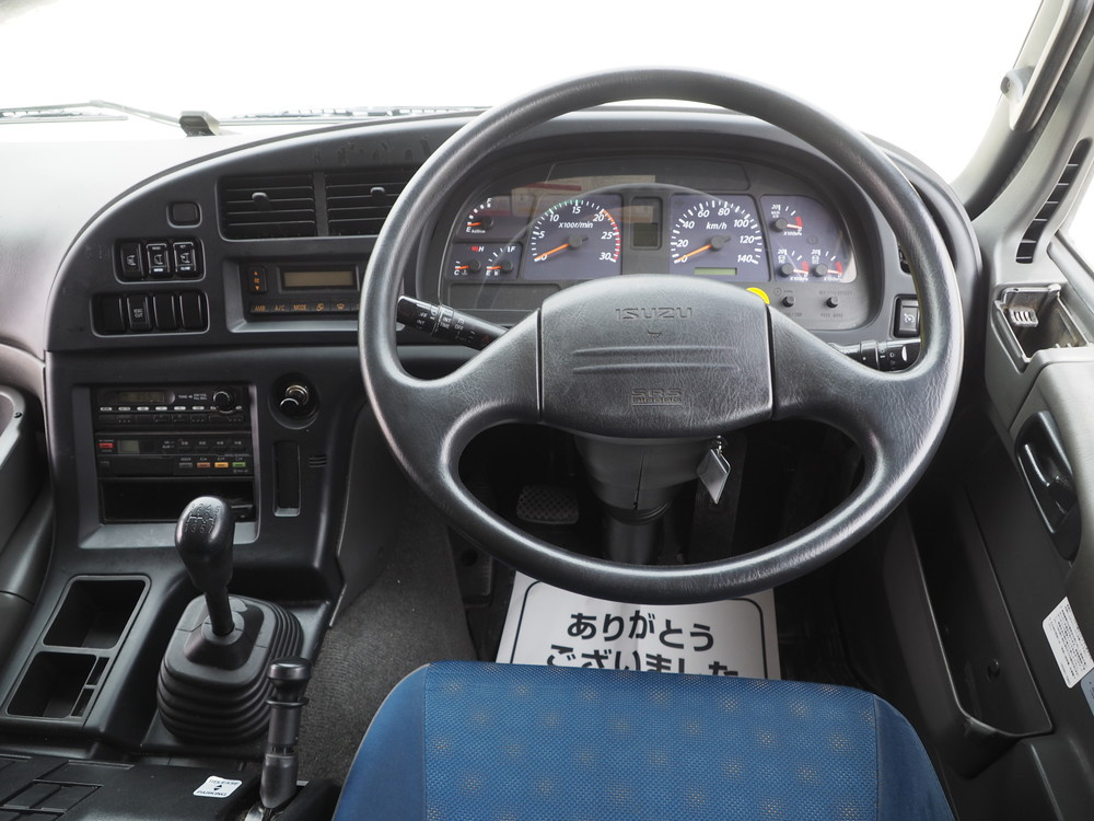 いすゞ ギガ ウイング車 大型 QKG-CYJ77A 年式 H27[写真31]