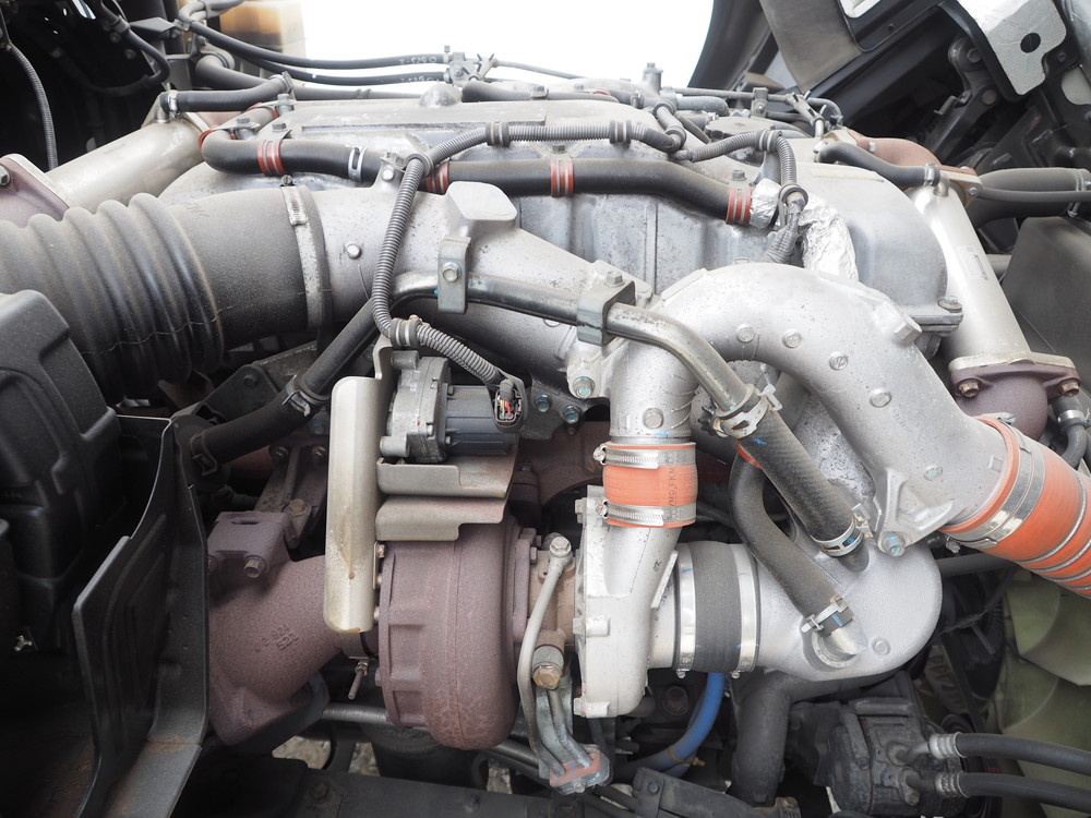 いすゞ ギガ ウイング車 大型 QKG-CYJ77A 年式 H27[写真52]