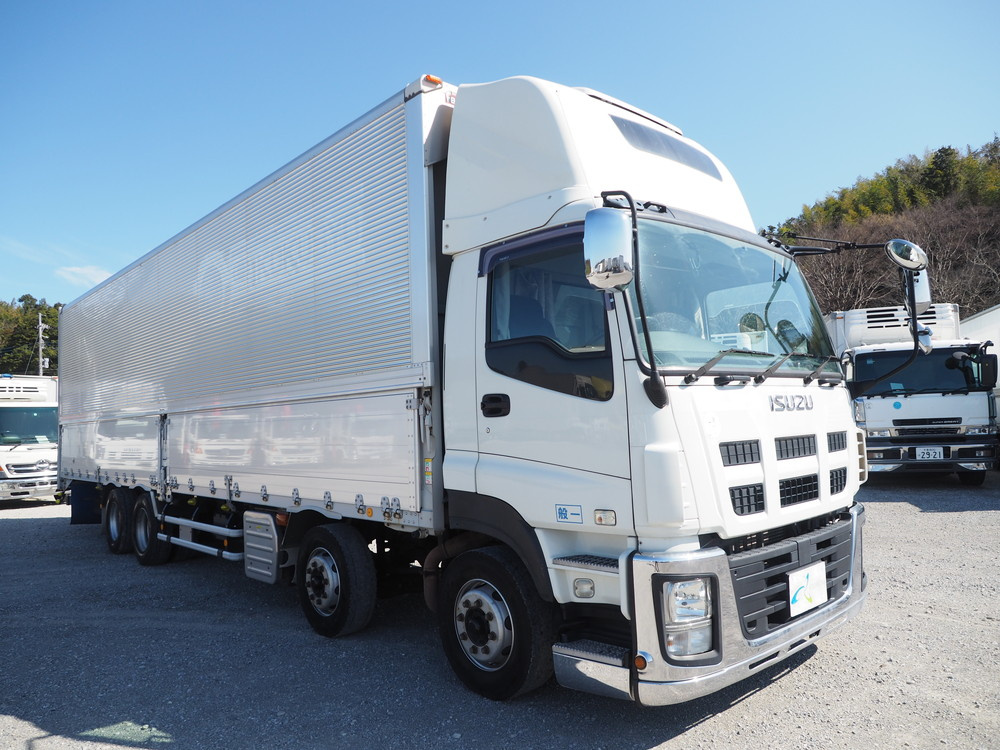 いすゞ ギガ ウイング車 大型 QKG-CYJ77A 年式 H27[写真04]