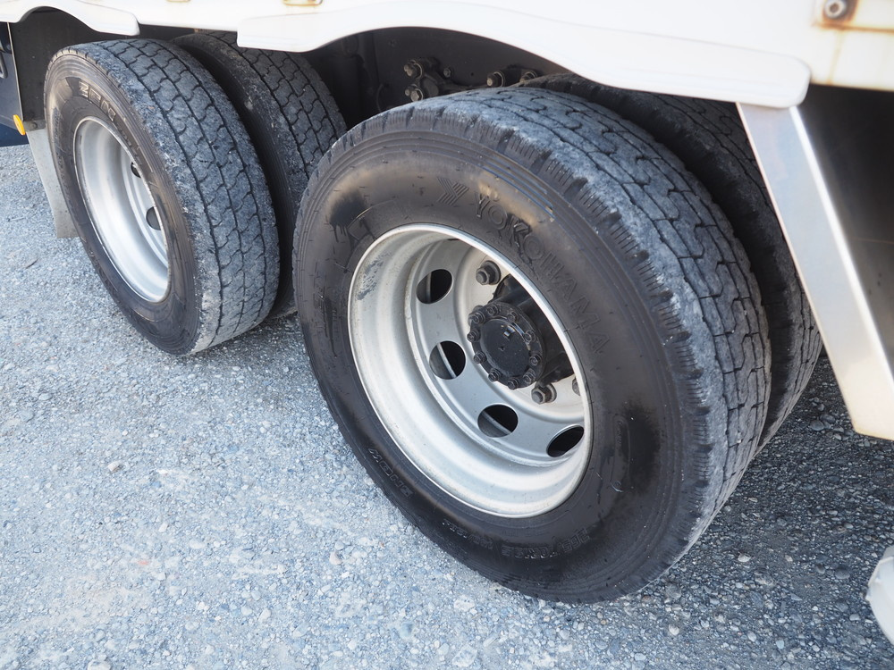 いすゞ ギガ ウイング車 大型 QKG-CYJ77A 年式 H27[写真59]