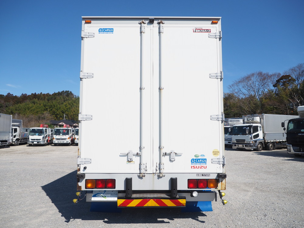 いすゞ ギガ ウイング車 大型 QKG-CYJ77A 年式 H27[写真06]