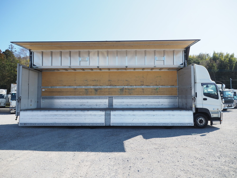 いすゞ ギガ ウイング車 大型 QKG-CYJ77A 年式 H27[写真14]