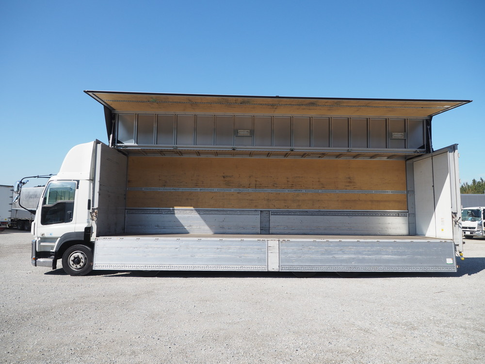 いすゞ ギガ ウイング車 大型 QKG-CYJ77A 年式 H27[写真19]