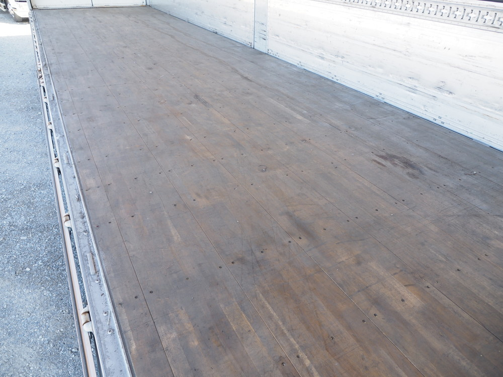 いすゞ ギガ ウイング車 大型 QKG-CYJ77A 年式 H27[写真25]