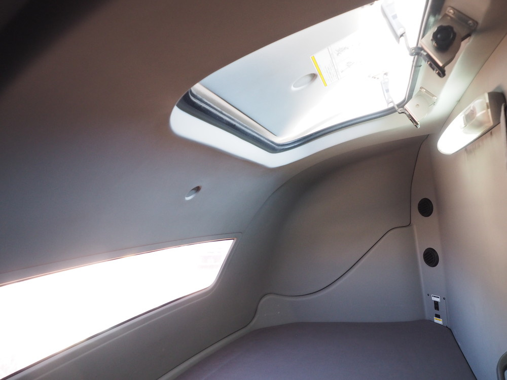 いすゞ ギガ ウイング車 大型 QKG-CYJ77A 年式 H27[写真47]