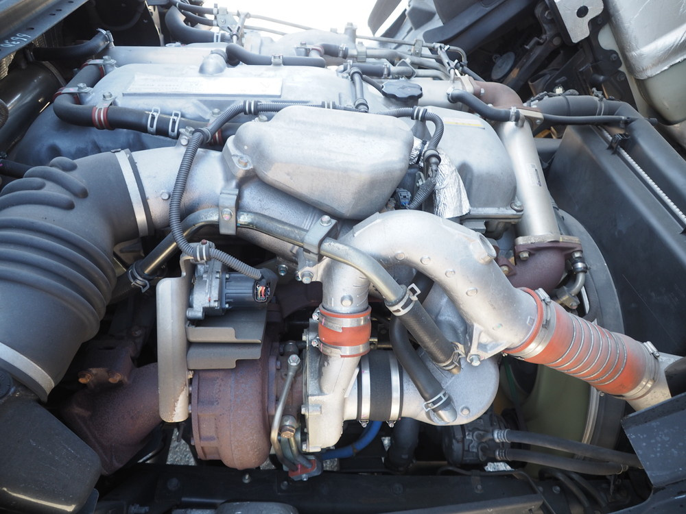 いすゞ ギガ ウイング車 大型 QKG-CYJ77A 年式 H27[写真60]