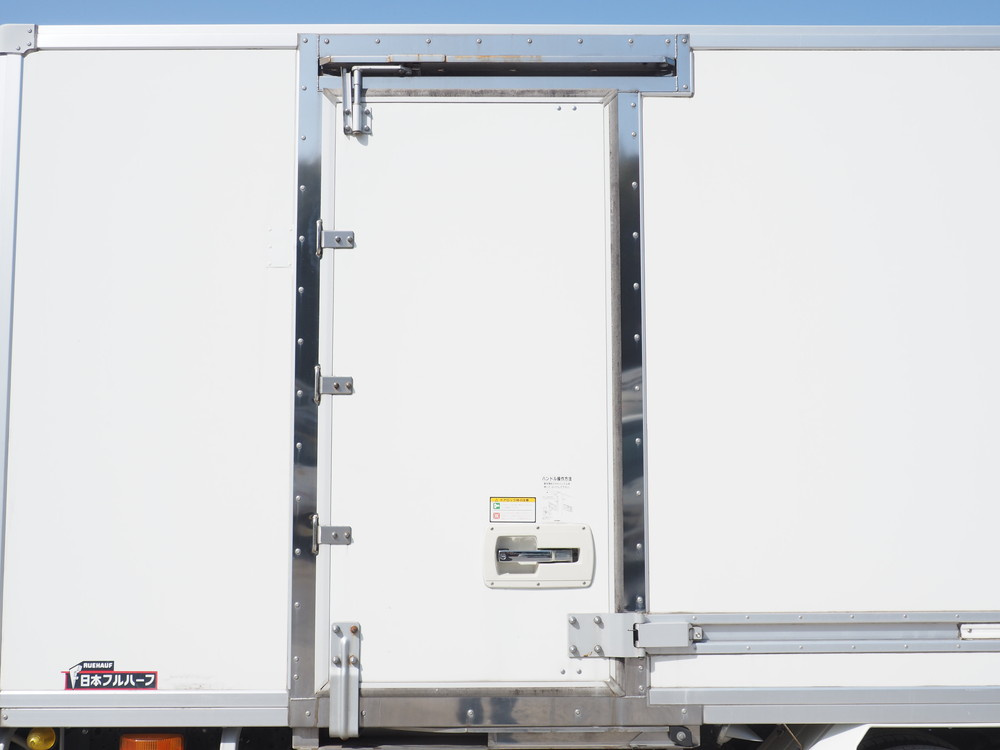 いすゞ エルフ 冷凍バン 小型 TKG-NMR85AN 年式 H26[写真13]