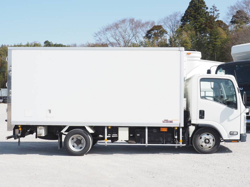いすゞ エルフ 冷凍バン 小型 TKG-NMR85AN 年式 H26[写真09]