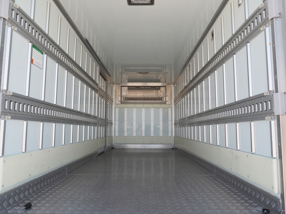 いすゞ エルフ 冷凍バン 小型 TKG-NMR85AN 年式 H26[写真24]