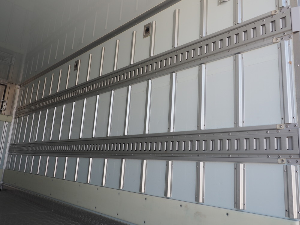 いすゞ エルフ 冷凍バン 小型 TKG-NMR85AN 年式 H26[写真26]