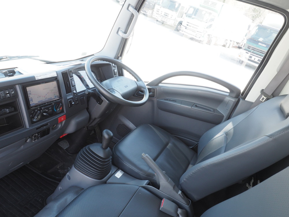 いすゞ エルフ 冷凍バン 小型 TKG-NMR85AN 年式 H26[写真41]