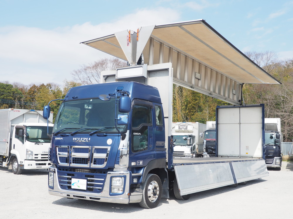 いすゞ ギガ ウイング車 大型 QKG-CYJ77A 年式 H27[写真10]