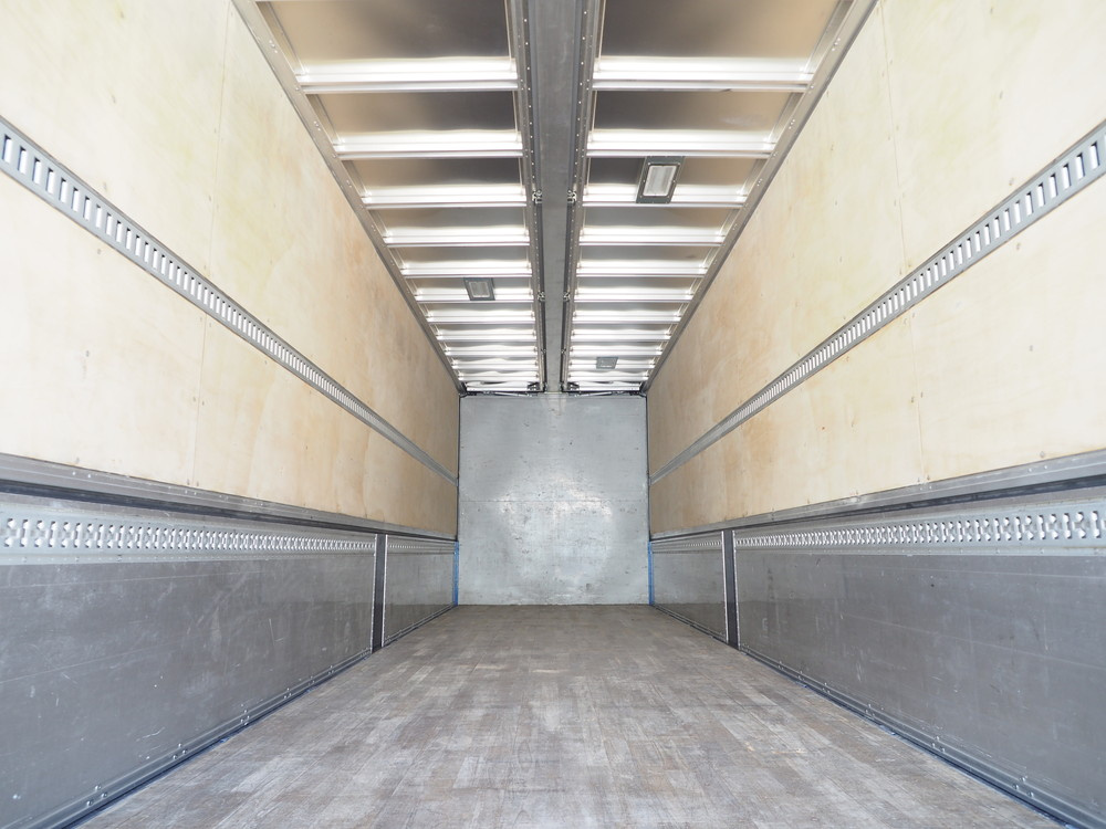 いすゞ ギガ ウイング車 大型 QKG-CYJ77A 年式 H27[写真28]