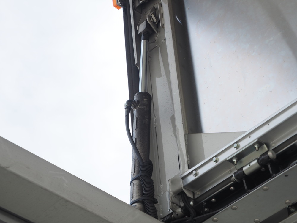 いすゞ フォワード ウイング車 中型 SKG-FRR90S2 年式 H24[写真12]